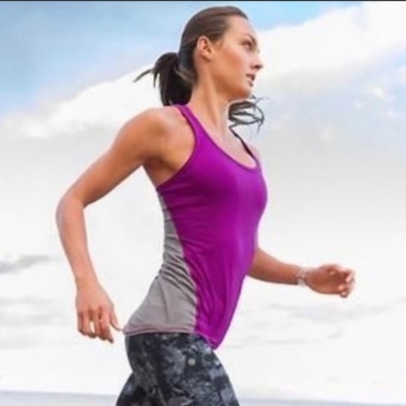 EUC Athleta Colorblock Chi Tank dark razzle - Picture 1 of 11